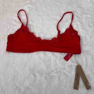 SKIMS Women's Fits Everybody Lace Scoop Bralette Cayenne Red Size Medium NWT
